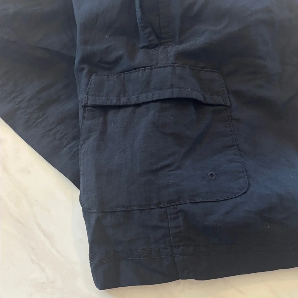 Women's Black Columbia Casual Hiking Shorts with Cargo Pockets